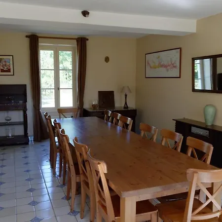 La Maison D'aubigny 15 Personnes Holiday home